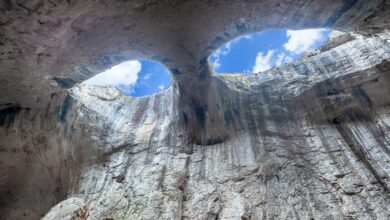 пещера проходна божии очи карлуково