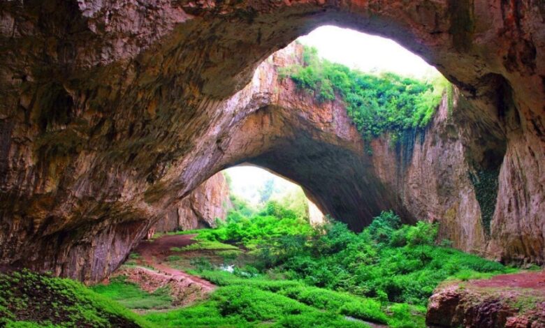 деветашка пещера